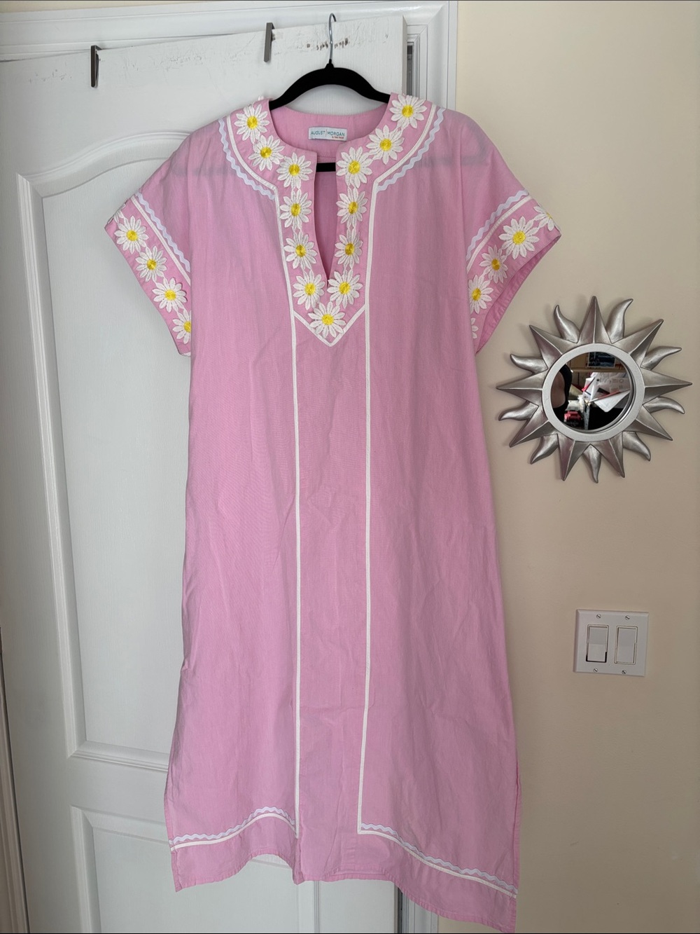 AUGUST MORGAN KATE HERSCHEL Pink Daisy Embroidered Casual Women's Dress